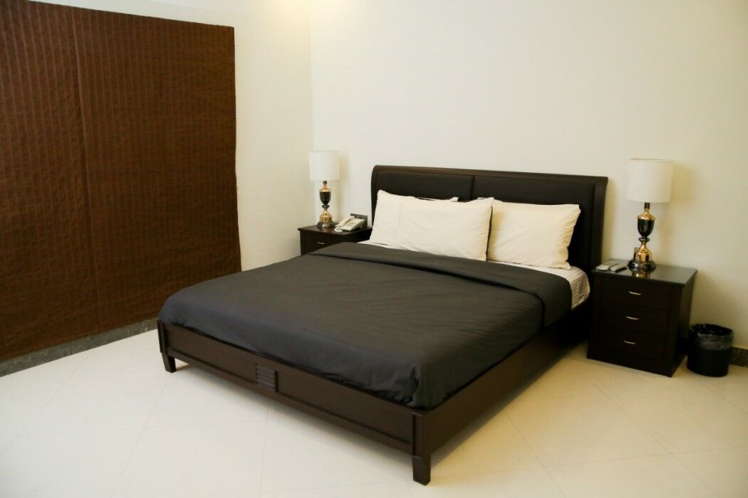 Sunset Suites Karachi Extérieur photo